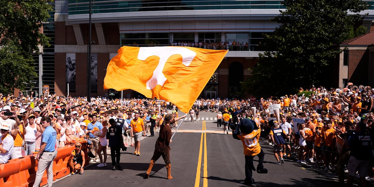 Trump visit, Texas game bring historic Saturday to Knoxville