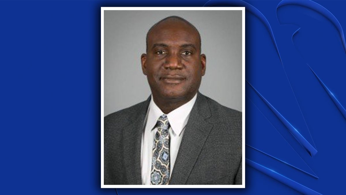 Archie Holmes named acting president of UT Arlington – NBC 5 Dallas-Fort Worth
