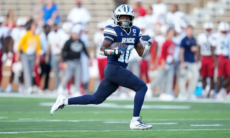 Rice Rolls Past Houston Christian, 31-3