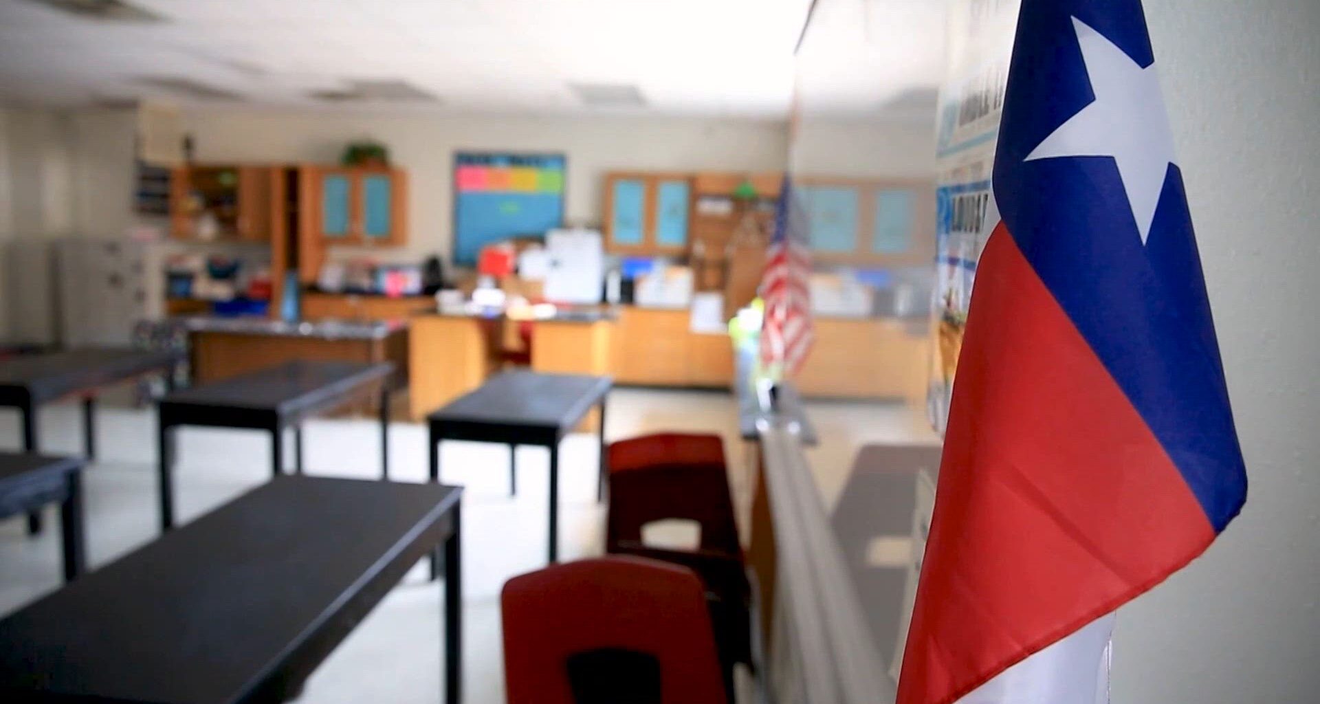 The highest-earning superintendent in the state leads a North Texas district. It's probably not the district you think
