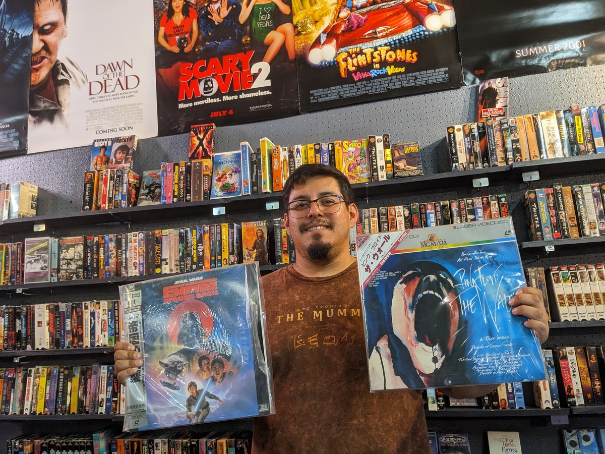 El Paso's New Vintage Media Store, Rewind