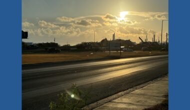 Southbound I-37 closed in Corpus Christi as crews clear early-morning incident