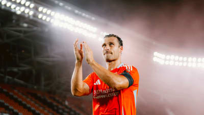 Houston Dynamo FC mutually agree to terminate Erik Sviatchenko’s contract, defender signs with Port FC in Thailand