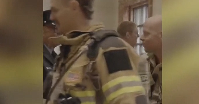 More than 400 first responders climb 110 flights in Dallas to honor 9/11 fallen