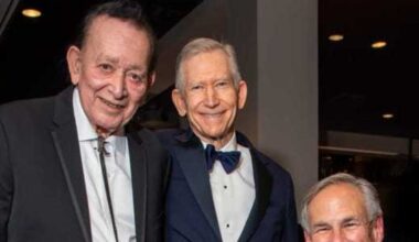 2 San Antonio billionaires are the richest people in America