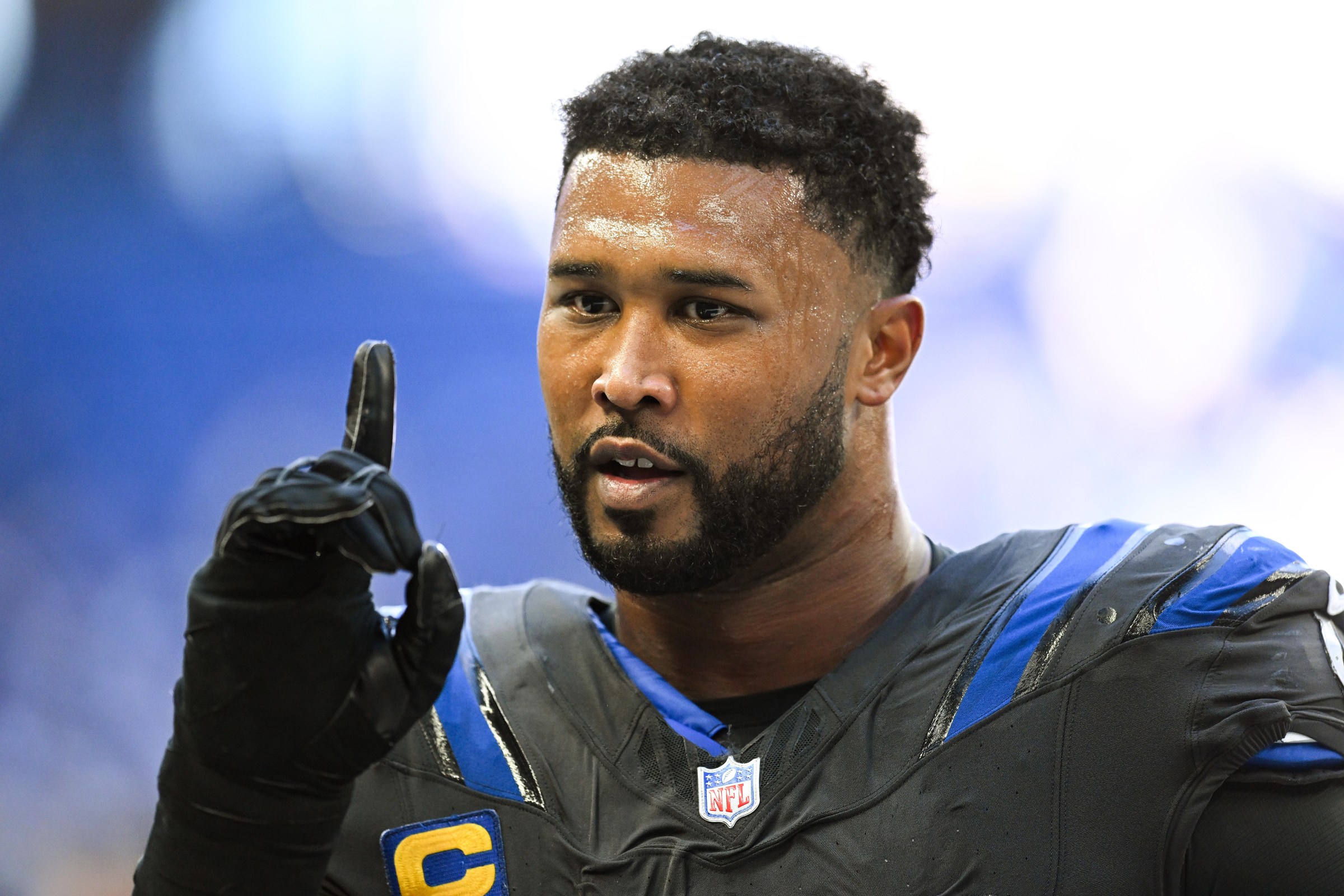 INDIANAPOLIS, IN - SEPTEMBER 27: Indianapolis Colts defensive tackle DeForest Buckner (99) reacts after the NFL game between the Houston Texans and the Indianapolis Colts on September 27, 2026, at Lucas Oil Stadium in Indianapolis, Indiana. (Photo by Michael Allio/Icon Sportswire via Getty Images)