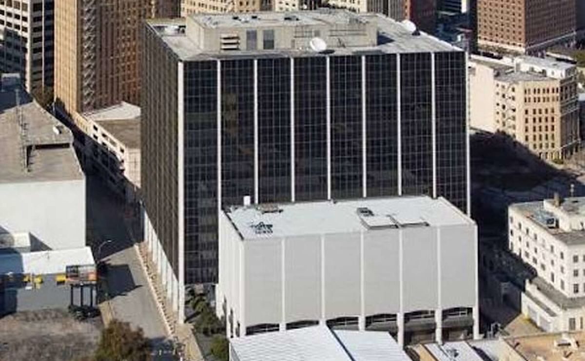 A 60-year-old piece of downtown Fort Worth is up for grabs. Here's why.