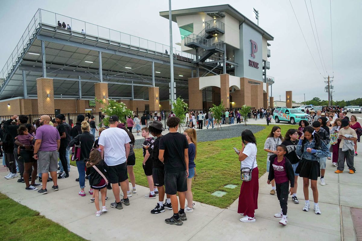Texas school events face strict new police mandate under new TEA rule