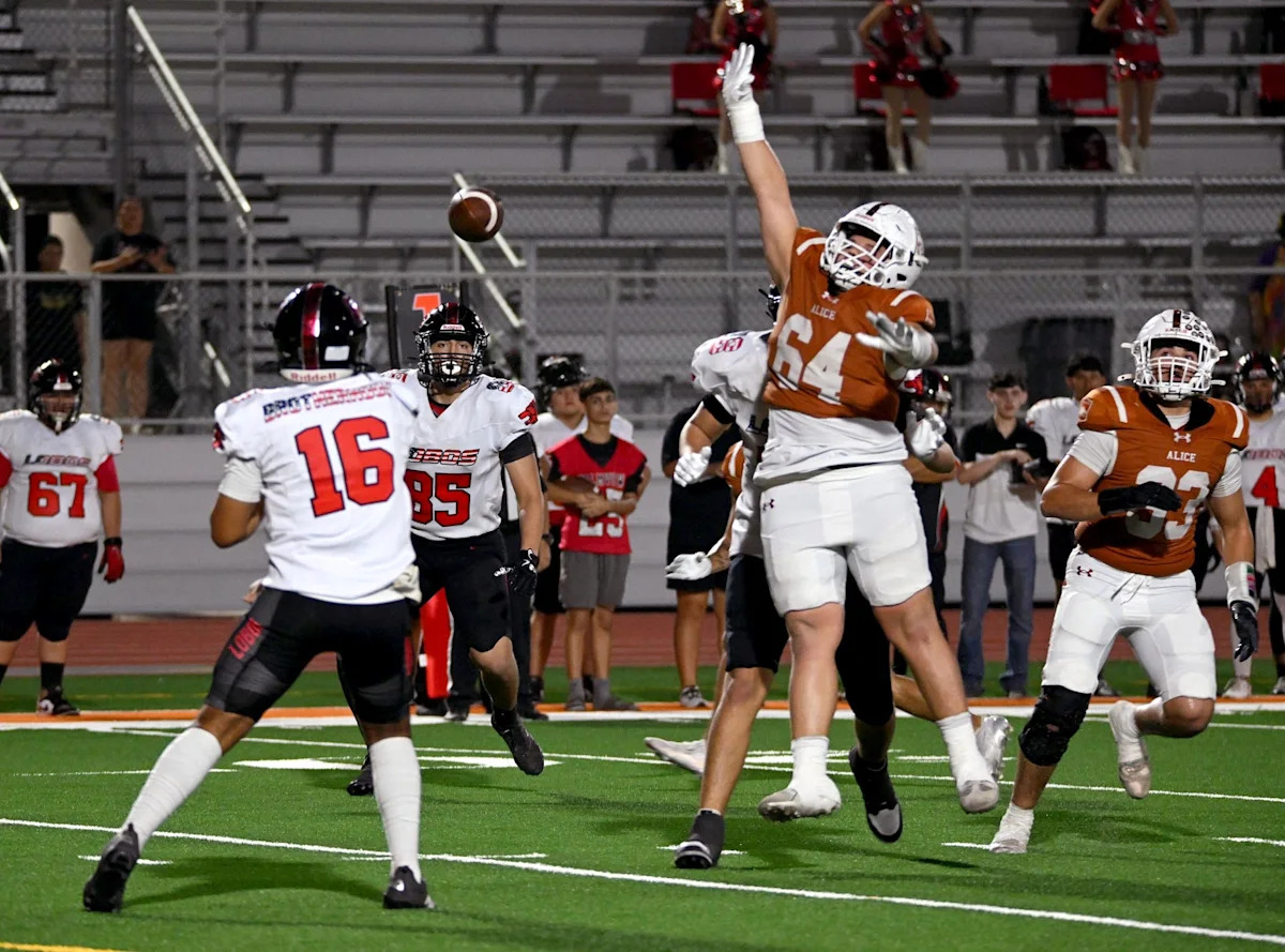 Week 4 Corpus Christi high school football scores, live updates