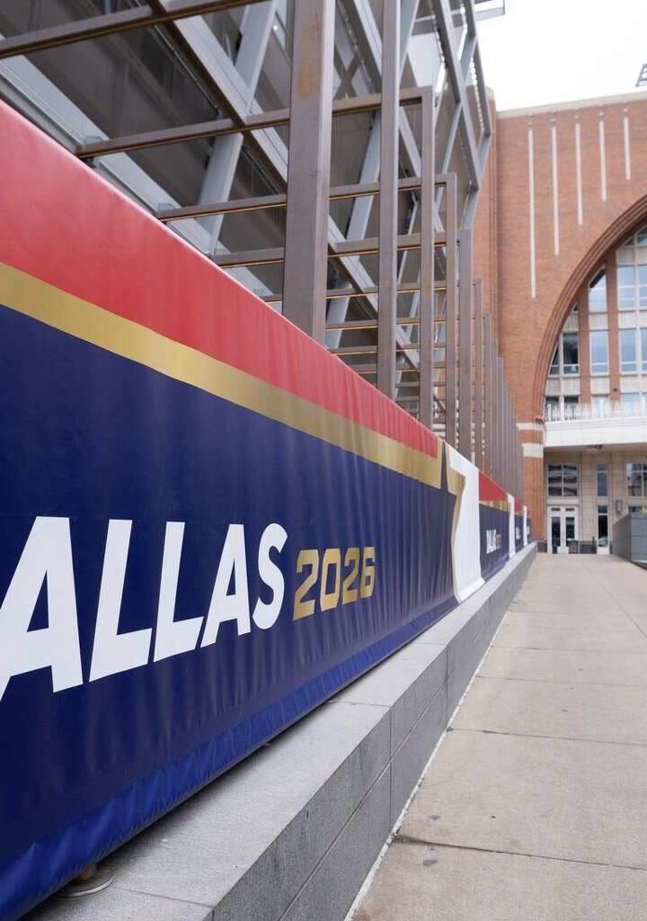 Texas Republicans split over pricey packages for Trump's Dallas convention