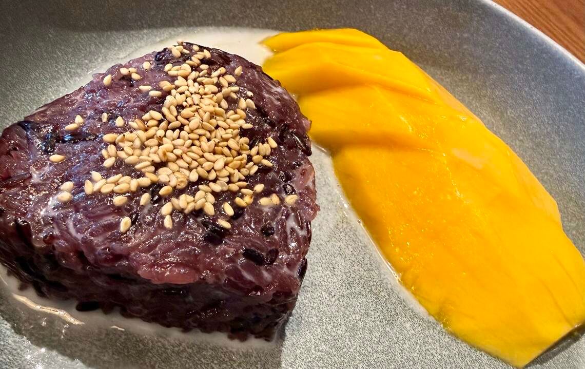 ‘Look at this!’: A showy new Fort Worth-area Thai restaurant brings bold flavors