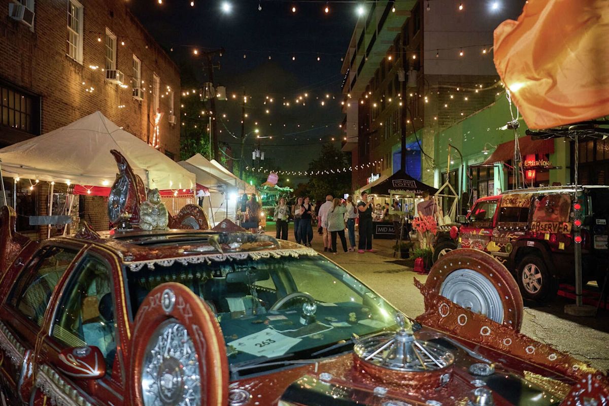 Looking for an Inner Loop street party? Mid Main Houston's First Thursdays returns for fall