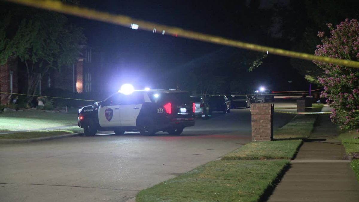 Woman killed by ex-boyfriend inside Plano home, police say