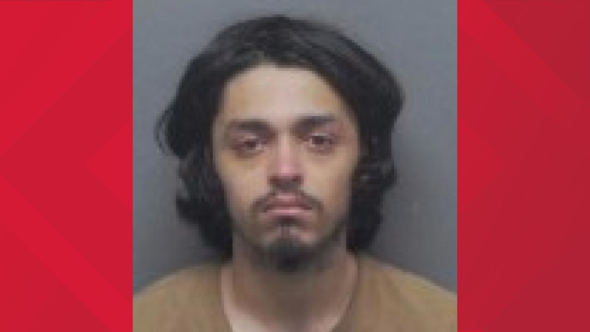 Man arrested after allegedly threatening to shoot up San Antonio elementary school in AI chats, affidavit says