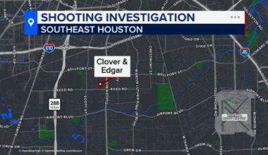 Person hurt, taken to hospital after shooting in southeast Houston, HPD says