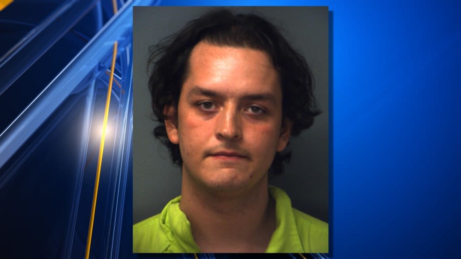 El Paso man faces reckless driving charge after performing ‘donuts’