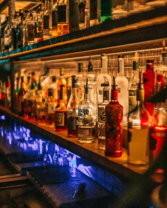 Downtown El Paso bar International to close at end of September