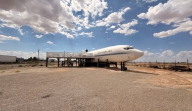 El Paso brothers land, transform 1961 Boeing 727 on El Paso’s Eastside
