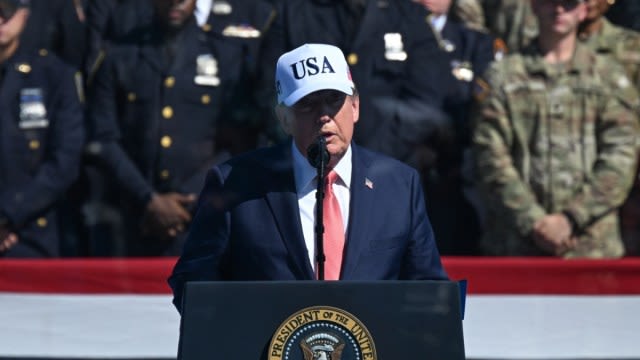 Donald Trump’s Explanation for the Empty Seats at Dallas Arena Is Related to Bathroom
