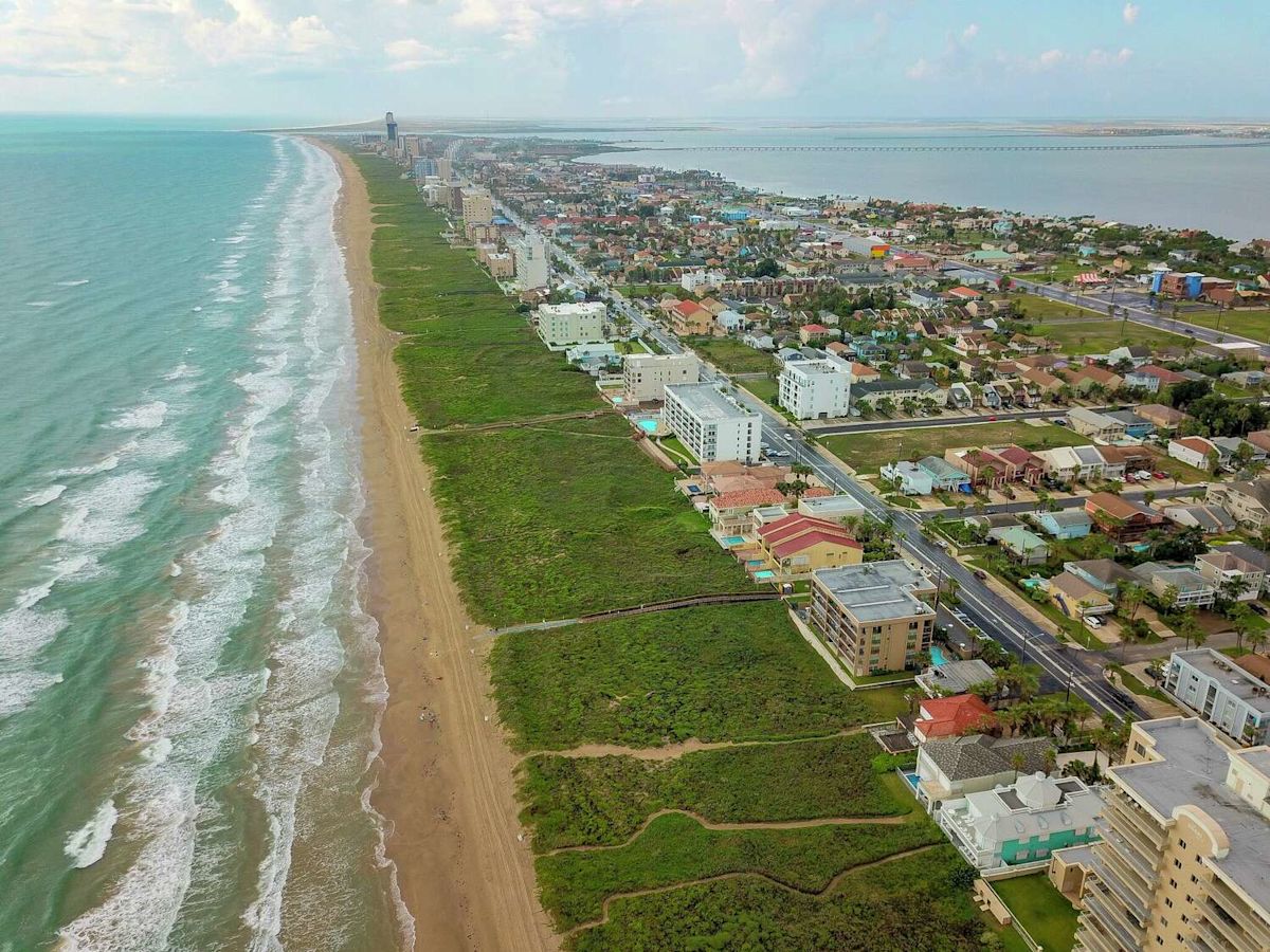 Most Texas beaches show low bacteria levels ahead of Labor Day weekend