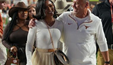 Loreal Sarkisian flexes luxury fit, chap-inspired pants for Texas-Vols game