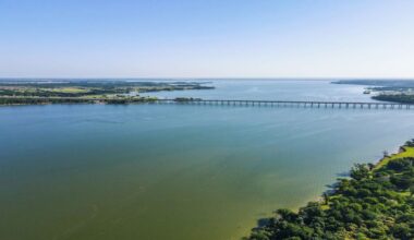In Texas, Lake Waco drops 4 feet below normal level after hot, dry summer