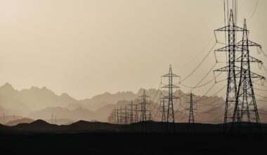 Texas landowners, lawmakers push back on utility's proposed 200-mile Big Hill line