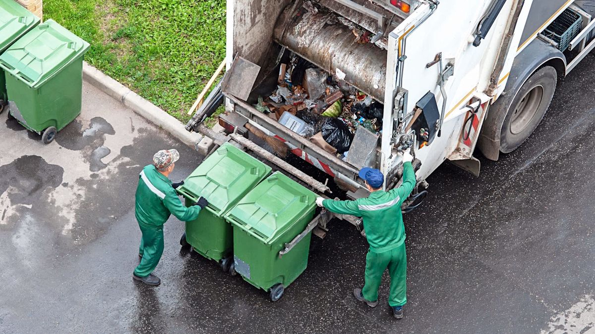 Dallas puts AI cameras on trash trucks to take photos of homes and identify possible code violations