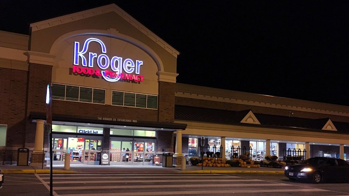 Texas man needs to use the bathroom around 4 a.m., so he crashes his car into a closed Kroger