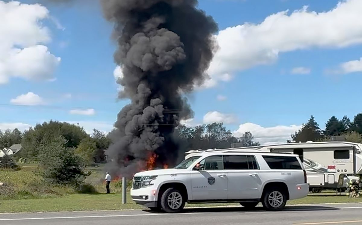 Texas Air National Guard F-16 crashes in Michigan, sparking hourslong evacuation