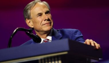 Gov. Greg Abbott faces growing challenge in Texas governor's race