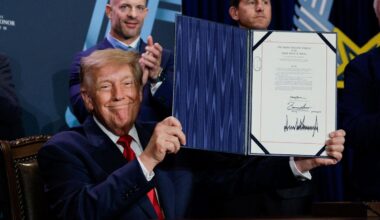 Trump signs bill establishing DC Medal of Honor monument