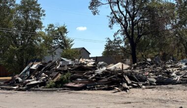 House fire in Dallas burned for more than 4 hours before being put out, officials say