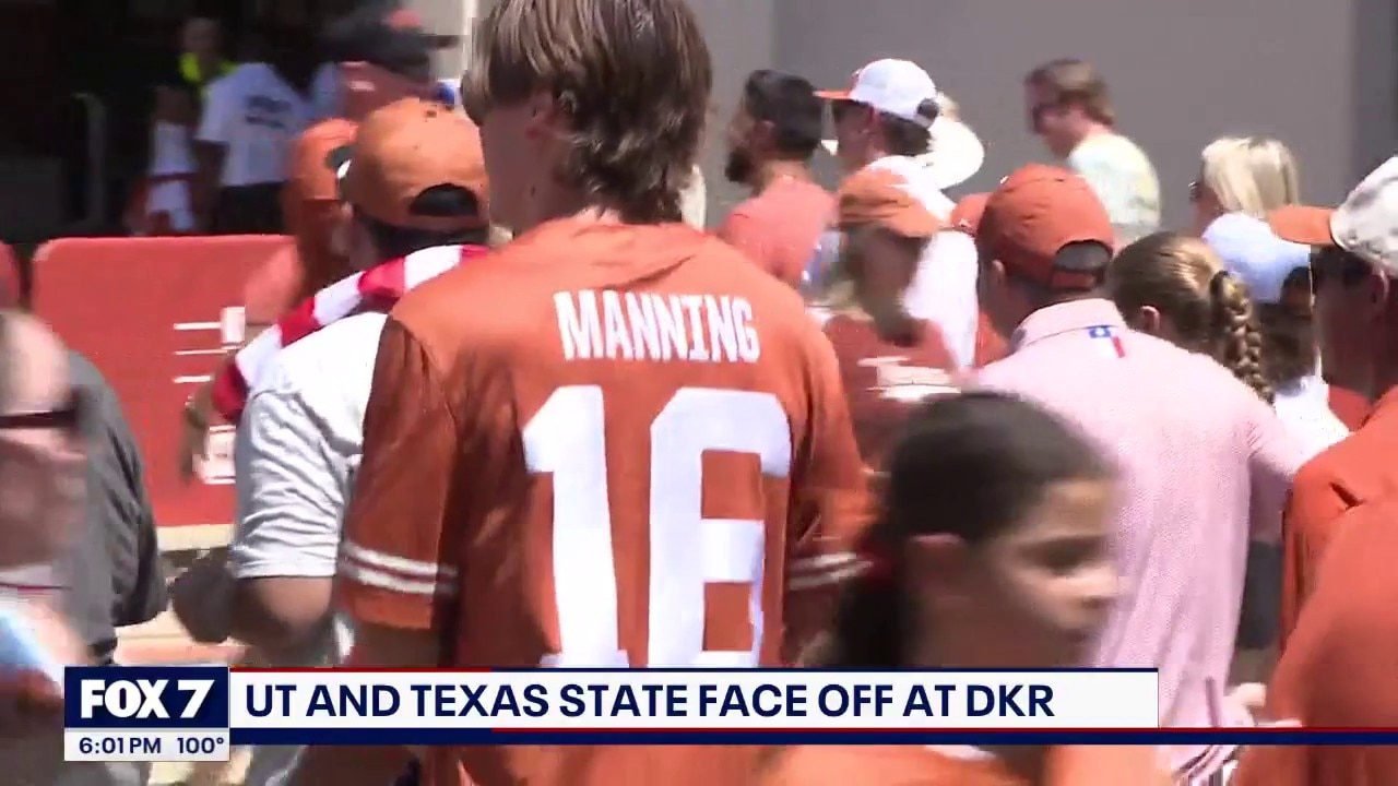 Longhorns rolls past Texas State 59-7 in season opener