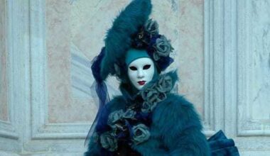 Halloween sale gathers costumes from theaters around Austin