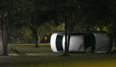 Southeast Houston crash: Man in flipped vehicle on Hickok Lane possibly shot