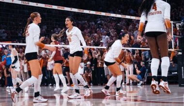 No. 9 Texas volleyball defeats No. 6 Wisconsin, Vanderbilt makes history