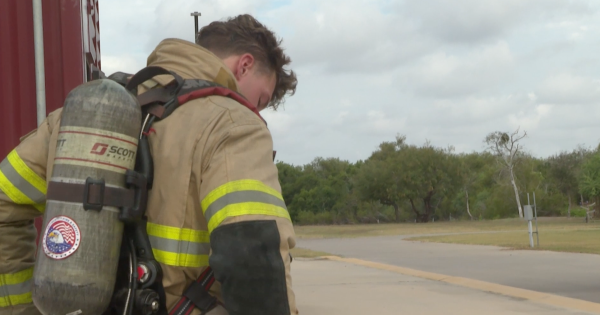 9/11 memorial stair climb honors fallen first responders