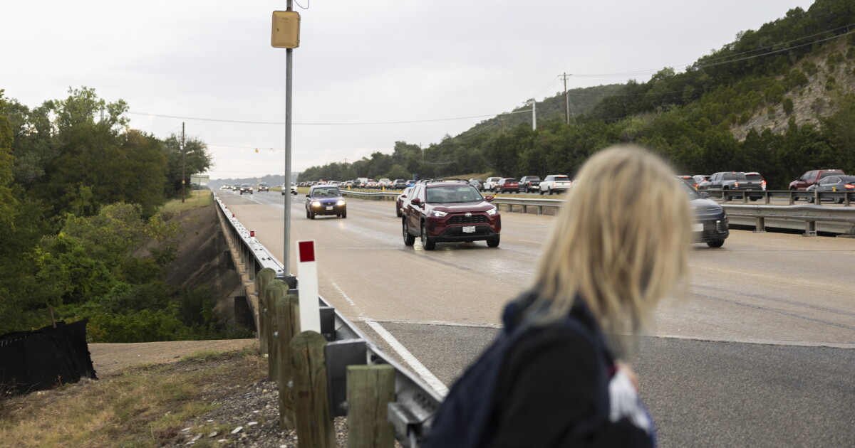 Austin ISD parents push for changes to bus hub routes