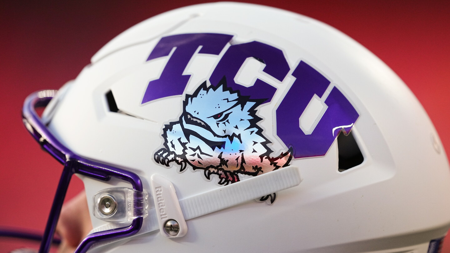 TCU restores credentials to Fort Worth Star-Telegram