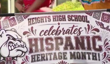 'Fiestas Patrias' Parade kicks off Hispanic Heritage Month celebrations in Downtown Houston