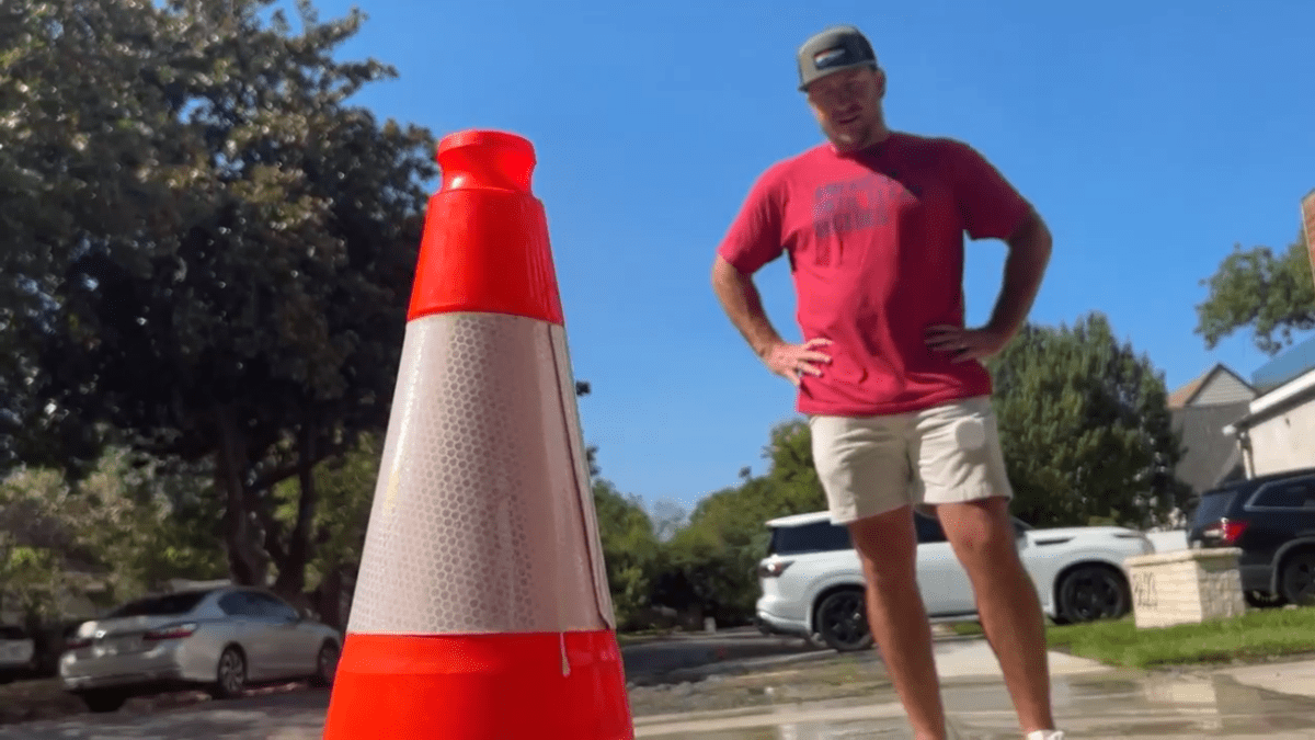 East Dallas neighbor waits 39 days for Dallas water leak repair – NBC 5 Dallas-Fort Worth