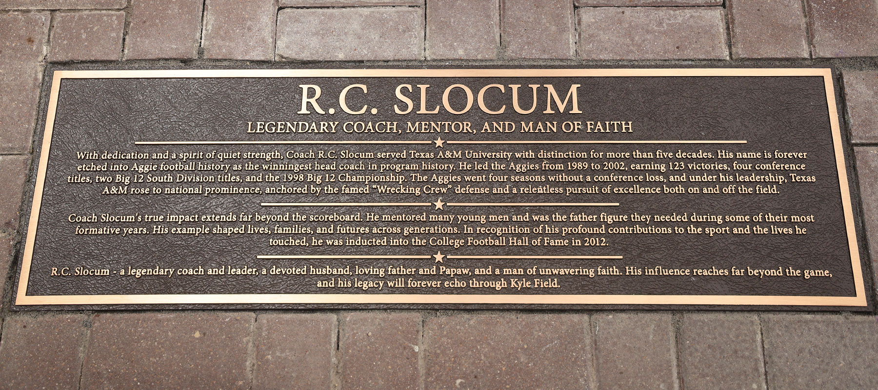 plaque-rc.jpg