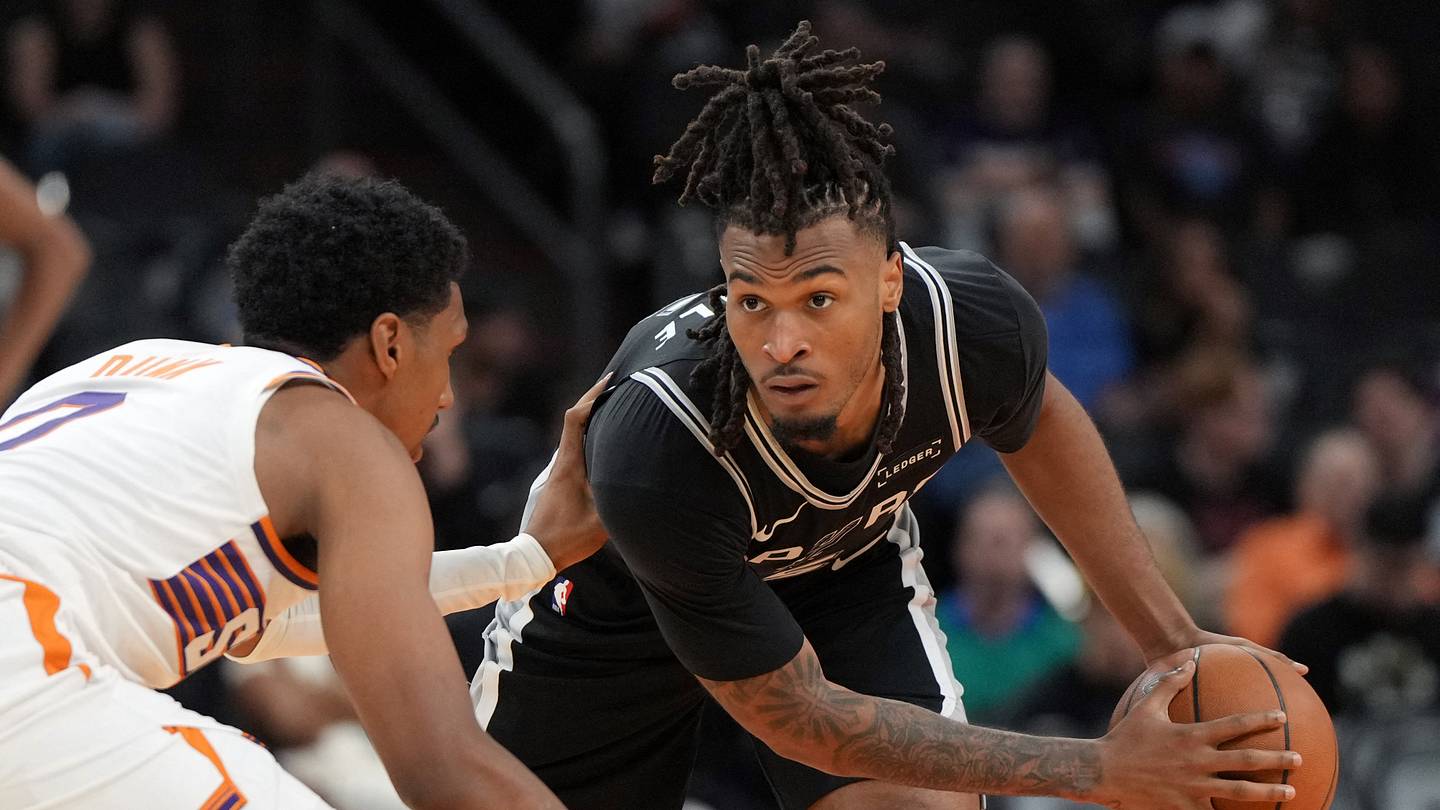 Midway Through Preseason Slate, Spurs Say They're Motivated to 'Not Skip Steps'