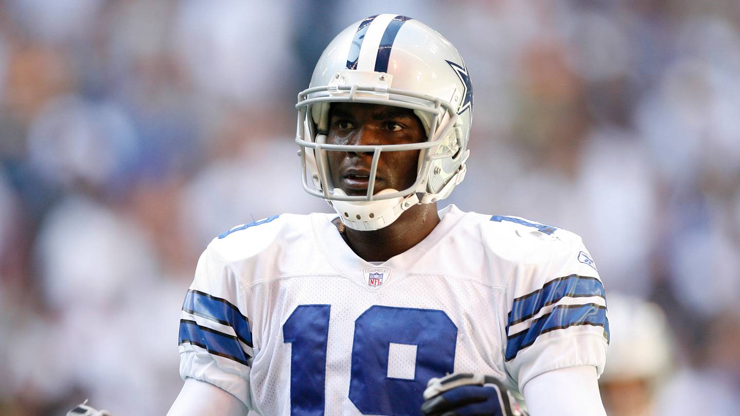 Former Dallas Cowboys Star Criticizes Pointless Players-Only Meeting
