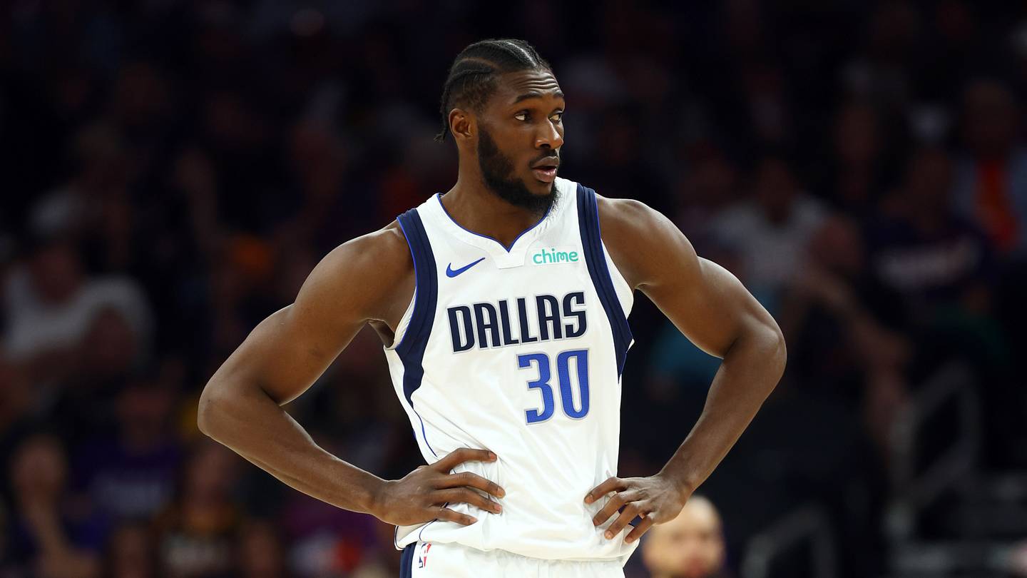 Could Mavericks Trade Center After Drawing Interest From Lakers, Bulls?