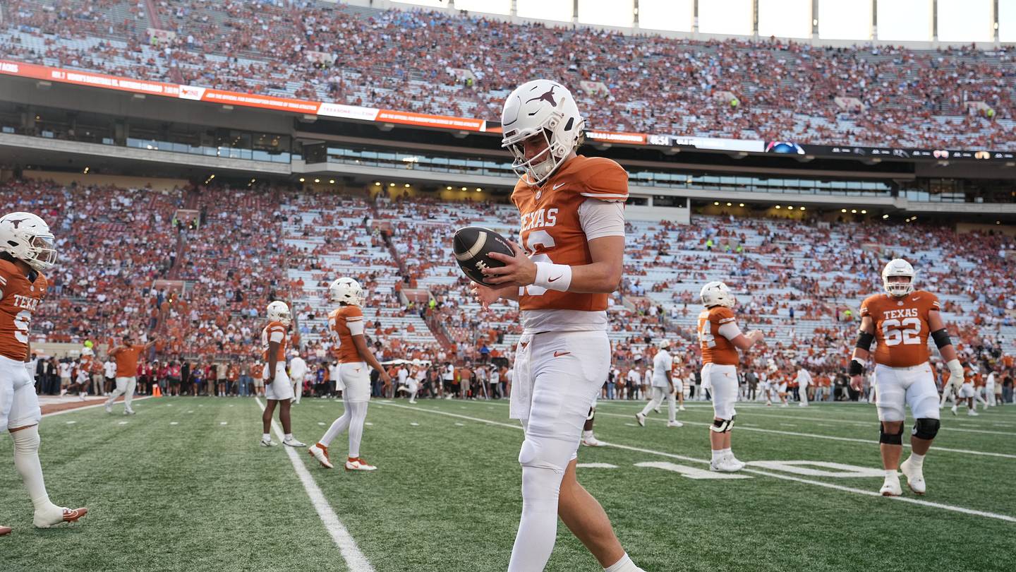 AP Top 25 College Football Rankings Shaken Up After Five Ranked Teams Lose
