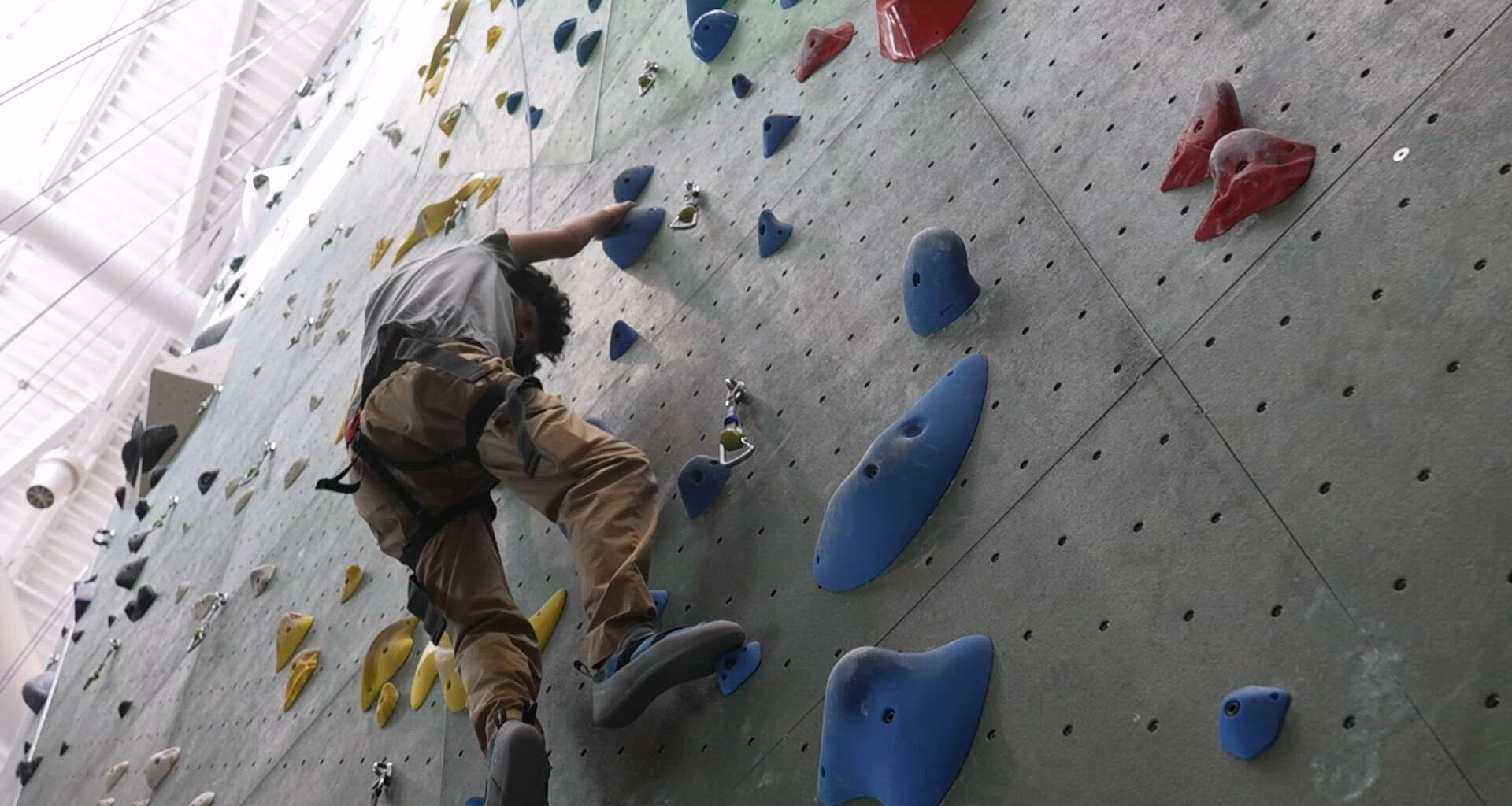 Plano-based rock climbing program helps people of any ability reach new heights