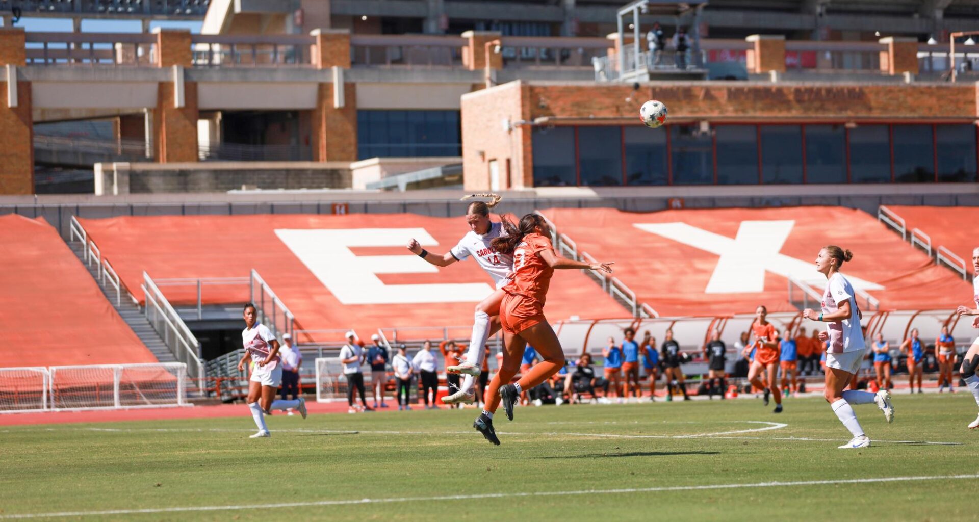 Texas soccer forces statement draw against No. 6 South Carolina with last-minute goal – The Daily Texan