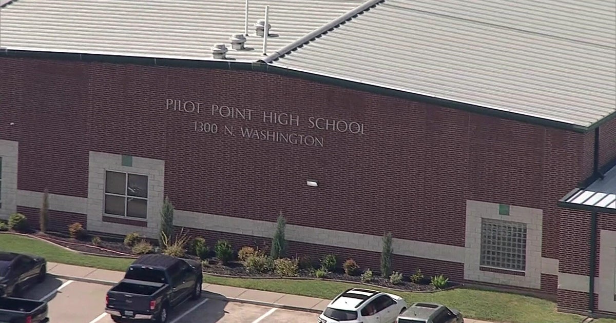 North Texas superintendent, school police chief on leave over unspecified allegations